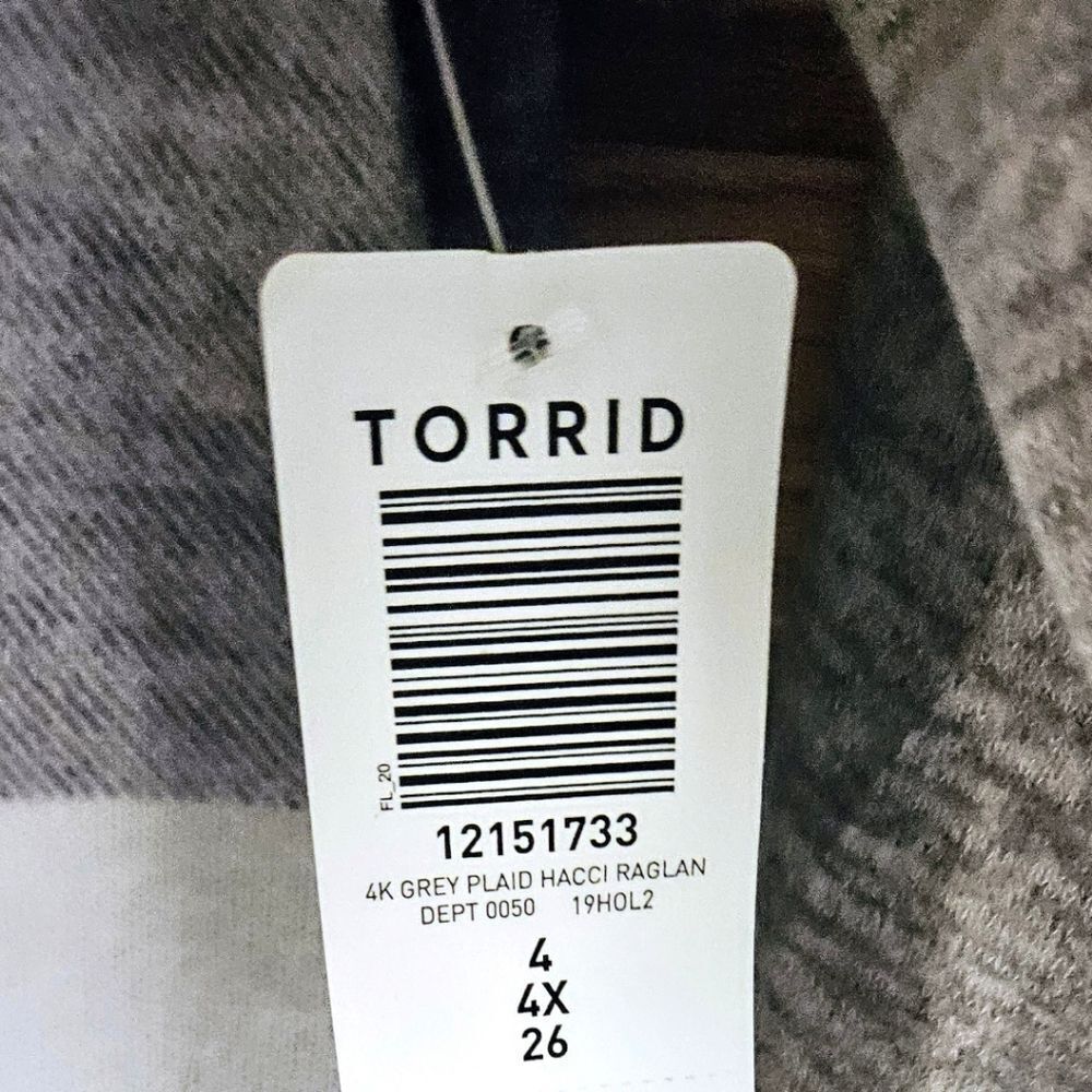 TORRID New Plus Size Super Soft Plush Raglan Plaid Sweatshirt 4X - Picture 14 of 16
